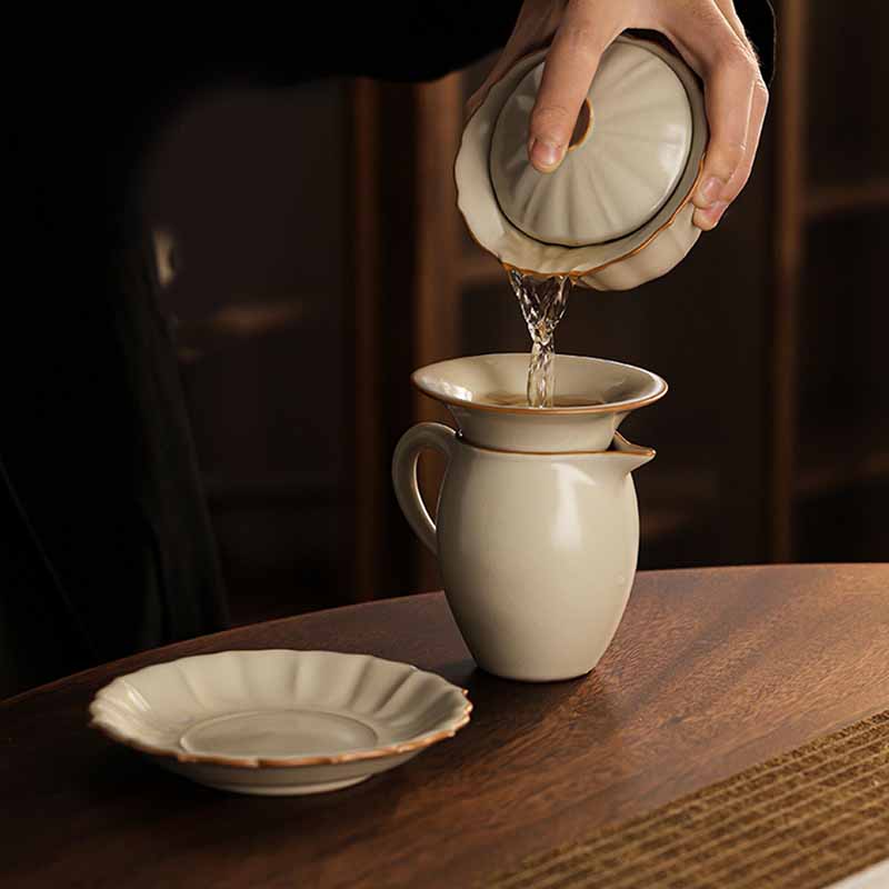 Mythstone Beige Plum Blossom Shape Peach Branch Ceramic Gaiwan Sancai Teacup Kung Fu Tea Cup With Lid