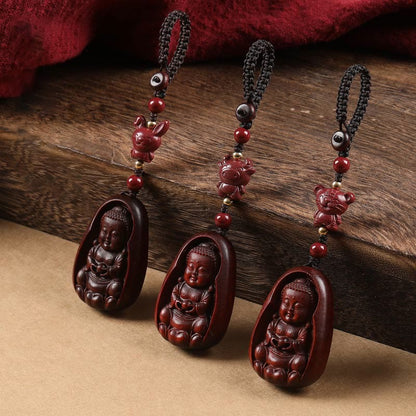 Llavero con amuleto de protección del zodíaco chino con forma de Buda de cinabrio y sándalo rojo y hoja pequeña de piedra mitológica