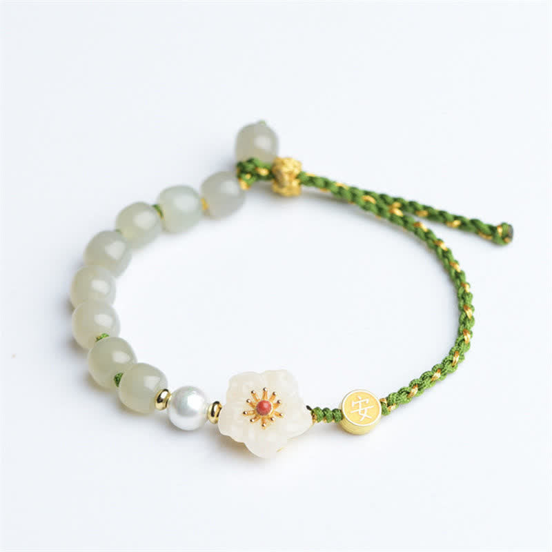 Pulsera de la suerte con jade hetiano natural y flor de durazno en plata de ley 925 Mythstone