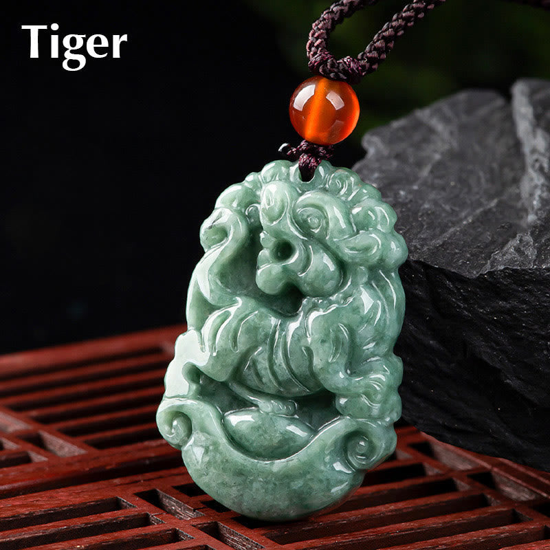 Colgante de jade natural Mythstone con el signo del zodíaco chino de la prosperidad de 12 caracteres