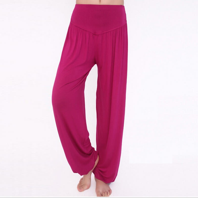 Pantalones largos tipo harén para yoga y danza de modal en color liso de Mythstone 