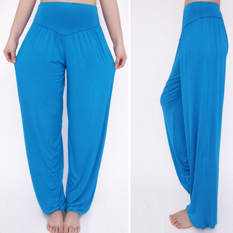 Pantalones largos tipo harén para yoga y danza de modal en color liso de Mythstone 