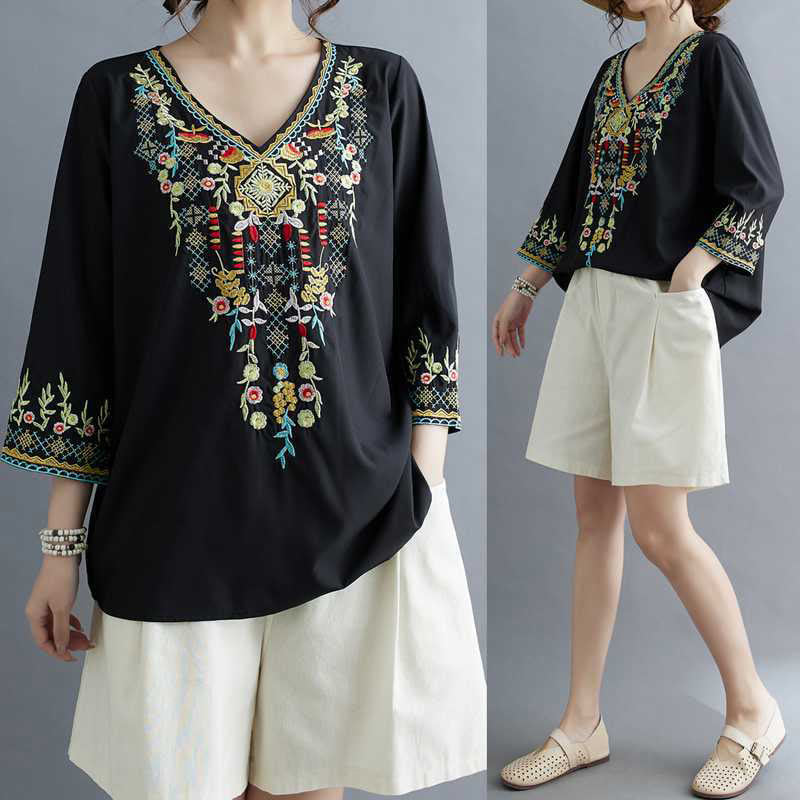 Mythstone Ethnic Style Floral Embroidery V-Neck Three Quarter Sleeve T-shirt Tee