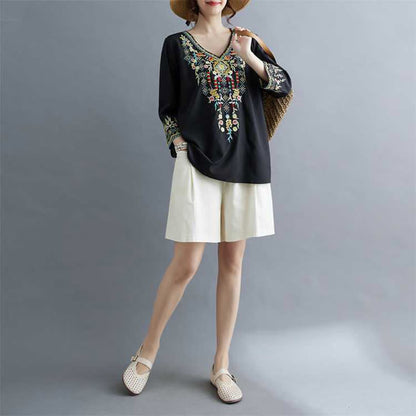 Mythstone Ethnic Style Floral Embroidery V-Neck Three Quarter Sleeve T-shirt Tee