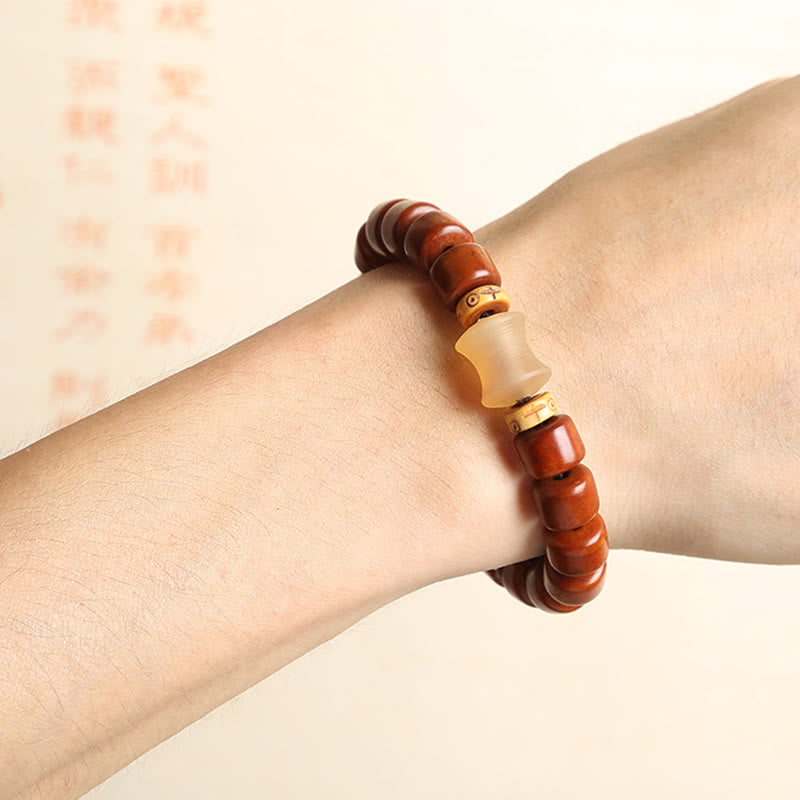 Mythstone Tibetan Yak Bone Three-Eyed Dzi Bead Sheep Horn Red Agate Strength Bracelet