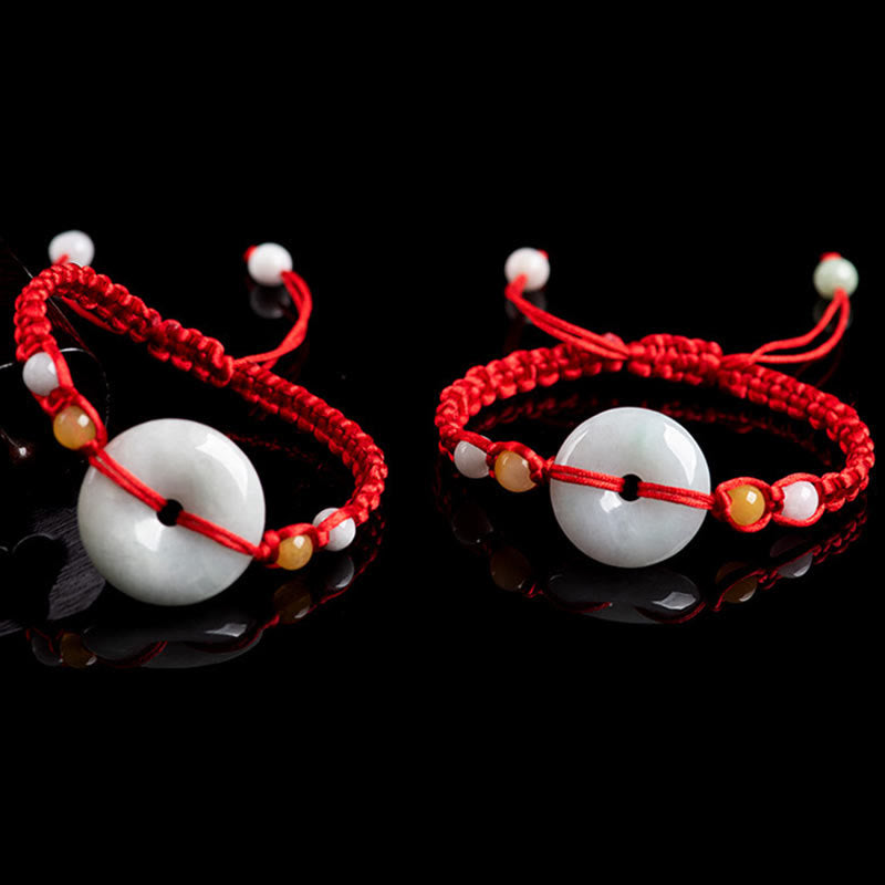 Pulsera de hilo rojo con hebilla de la suerte y jade de Mythstone 