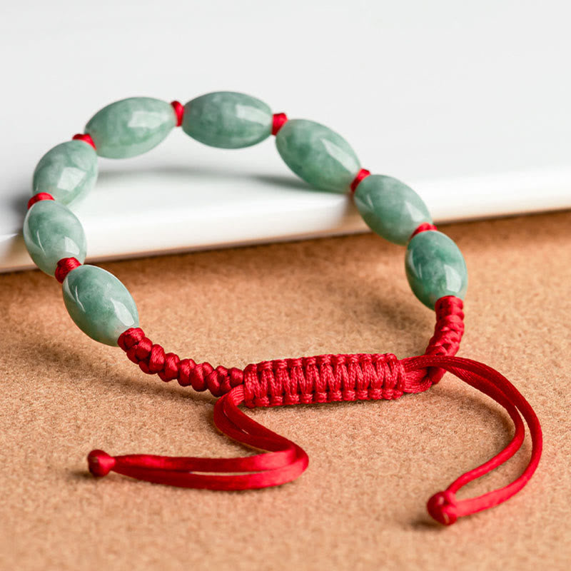 Pulsera de hilo rojo de la suerte con jade de Mythstone