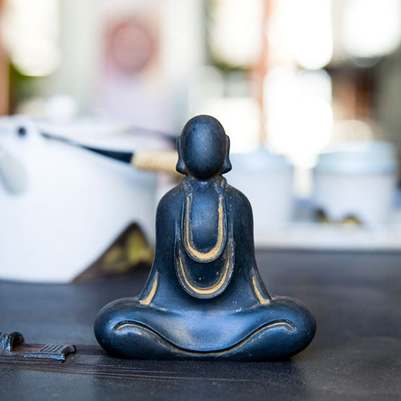 Estatua de resina fundida con óxido de hierro en polvo de Buda tibetano Mythstone para decoración de escritorio