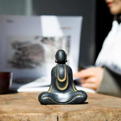 Estatua de resina fundida con óxido de hierro en polvo de Buda tibetano Mythstone para decoración de escritorio