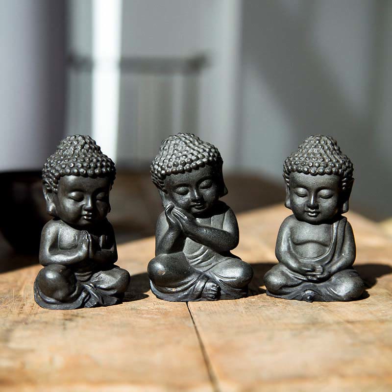 Mythstone Handmade Small Sakyamuni Buddha Iron Powder Rust Cast Resin Statue Decoration