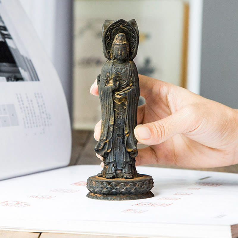 Mythstone Three-sided Kwan Yin Avalokitesvara Iron Powder Rust Cast Resin Statue Wealth Desk Decoration