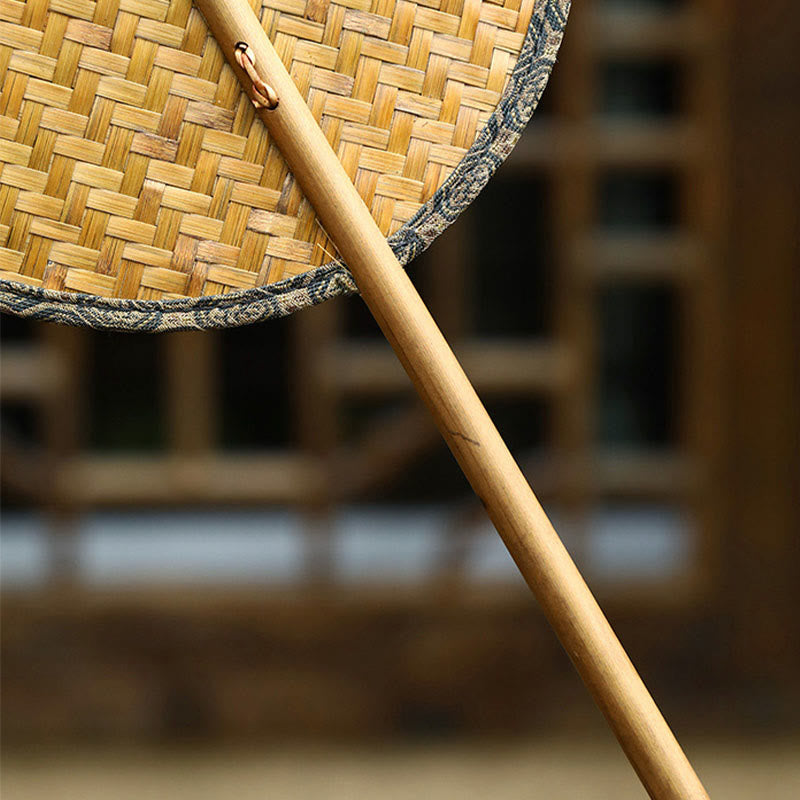 Mythstone Summer Retro Chinese Style Handmade Bamboo Woven Round Banana Shape Long Handle Fan