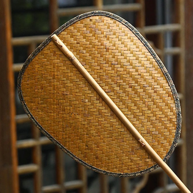 Mythstone Summer Retro Chinese Style Handmade Bamboo Woven Round Banana Shape Long Handle Fan