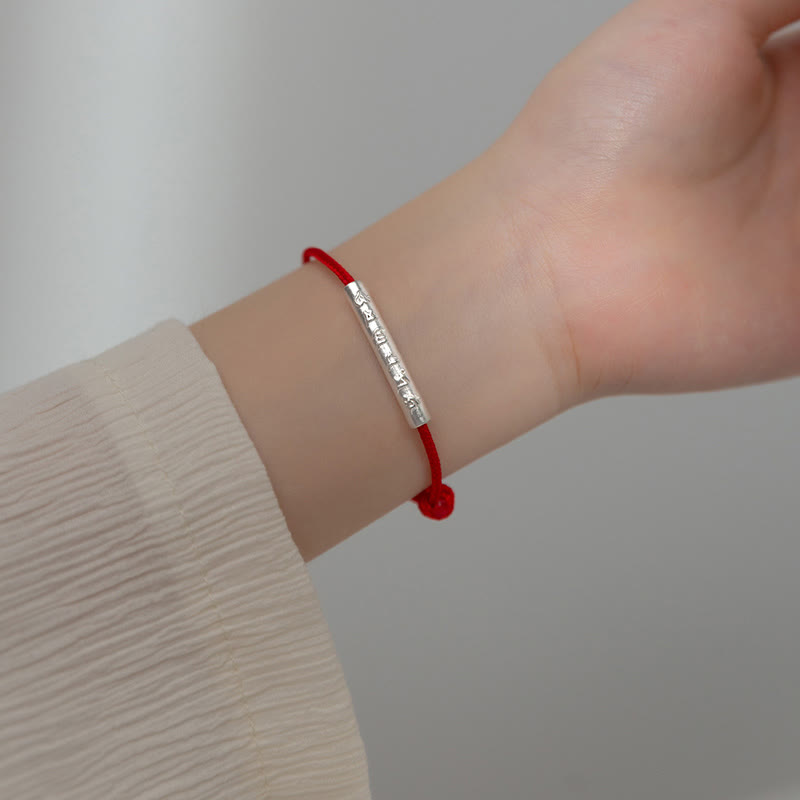 Pulsera de cuerda roja con fuerza Om Mani Padme Hum hecha a mano en plata de ley 999 de Mythstone