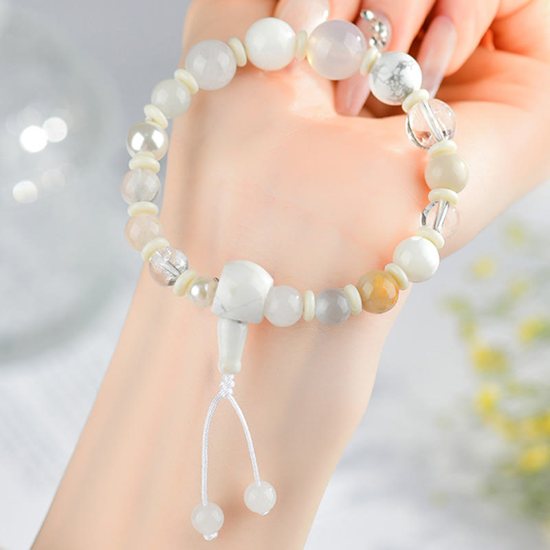 Pulsera de equilibrio de la suerte con 18 cuentas de ágata blanca y perlas Mythstone