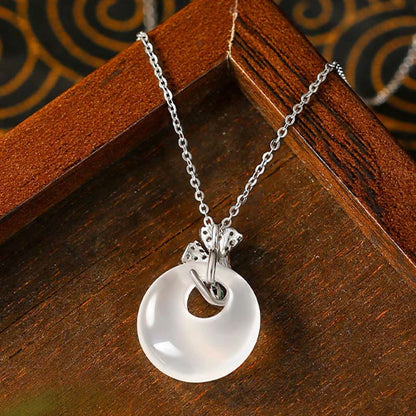 Mythstone Natural Chalcedony Ginkgo Leaf Peace Buckle Harmony Necklace Pendant