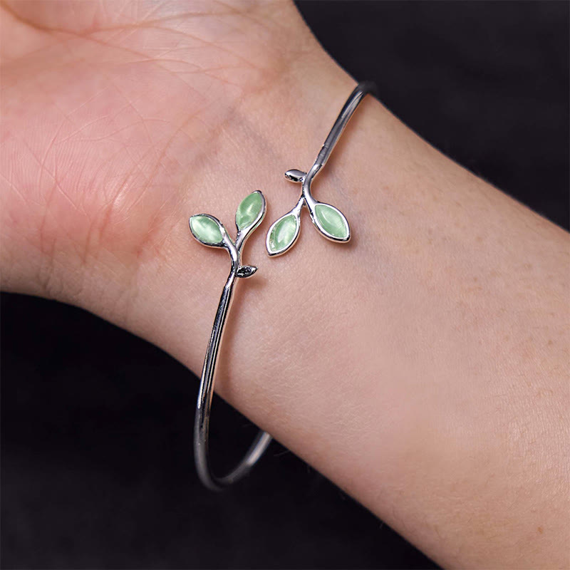 Mythstone Leaf Pattern Cat Eye Support Cuff Bracelet Bangle