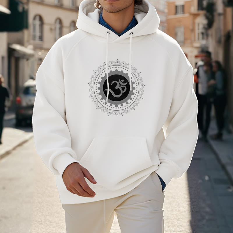 Sudadera con capucha y forro polar con estampado de mandala Om de Mythstone 