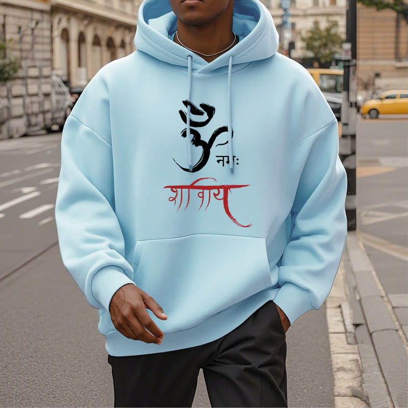 Sudadera con capucha de poliéster con forro polar y mantra sánscrito OM NAMAH SHIVAYA de Mythstone 