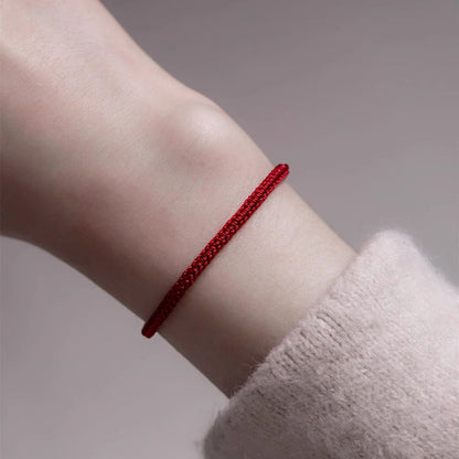 Pulsera de jade con hilo rojo Mythstone 