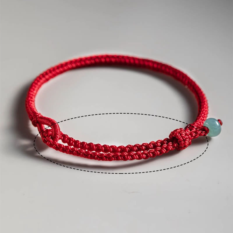 Pulsera de jade con hilo rojo Mythstone 