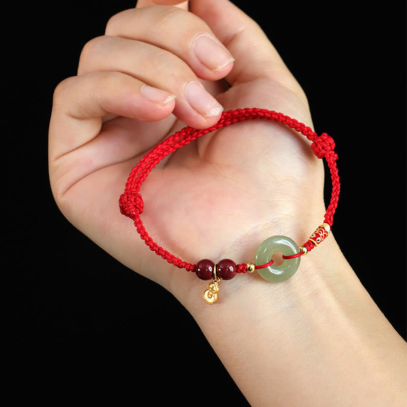 Pulsera de protección de plata 925 con hebilla de paz de jade hetiano, hilo rojo y hilo negro de Mythstone 