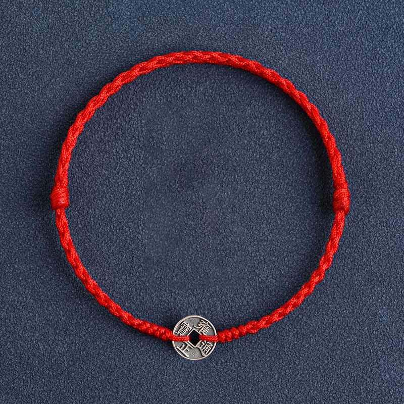 Pulsera trenzada para tobillo Mythstone de plata de ley 925 con cinco monedas del emperador y cordón rojo para proteger la suerte