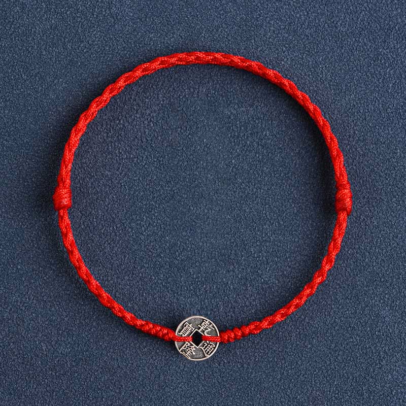 Pulsera trenzada para tobillo Mythstone de plata de ley 925 con cinco monedas del emperador y cordón rojo para proteger la suerte