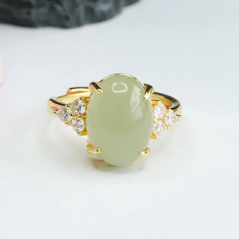 Anillo de aleación con forma de huevo de jade hetiano Mythstone 