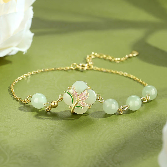 Pulsera de plata de ley 925 con cuentas de jade hetiano y magnolia con bendición de trébol de cuatro hojas Mythstone 