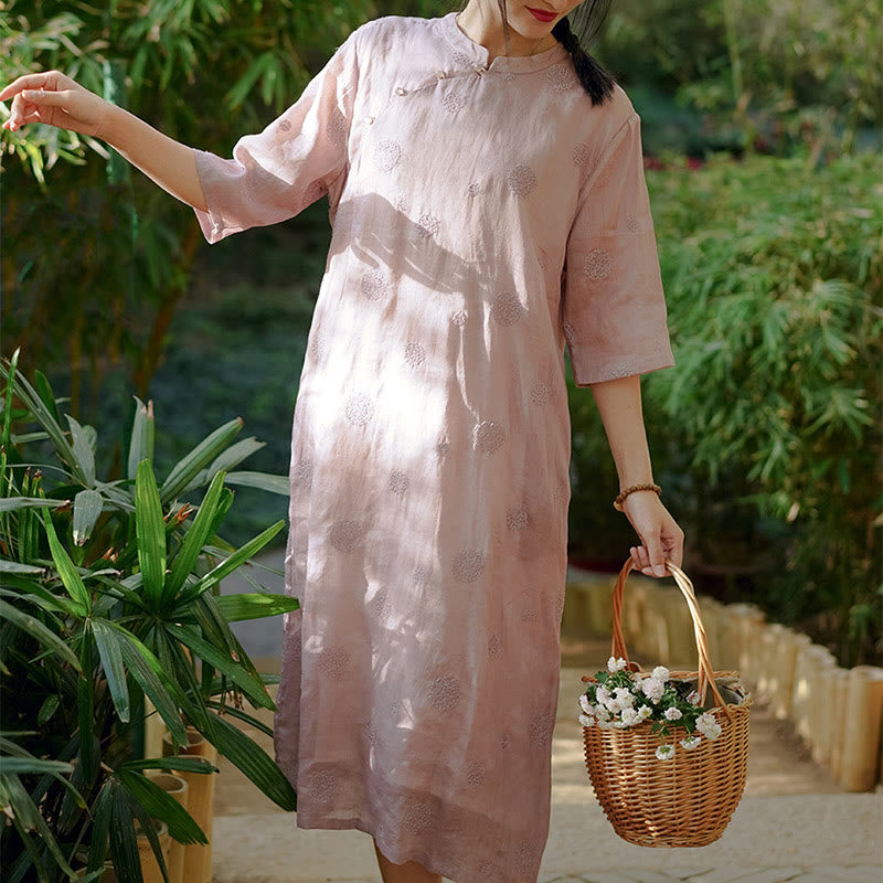 Vestido chino estilo cheongsam midi con bolsillos y media manga de lino ramio con bordado de flores de diente de león de Mythstone