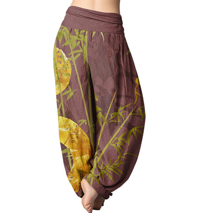 Pantalones harén con cintura elástica para mujer con estampado de serpiente y bambú alrededor de Mythstone 