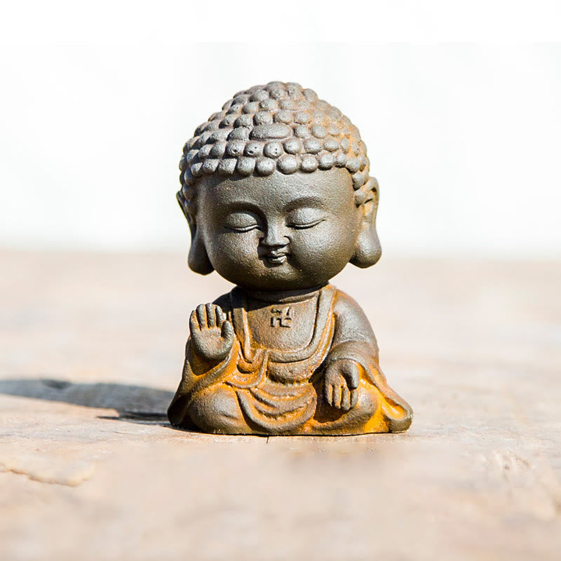 Mythstone Small Meditating Buddha Iron Powder Rust Cast Resin Statue Home Decoration