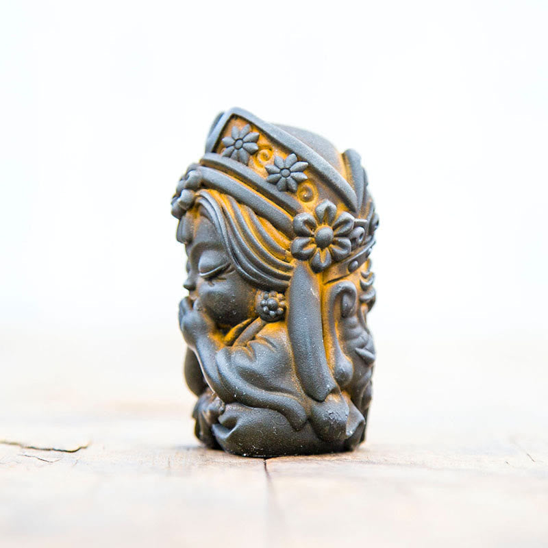 Mythstone Handmade Zakiram Iron Powder Rust Cast Resin Statue Zen Home Decoration