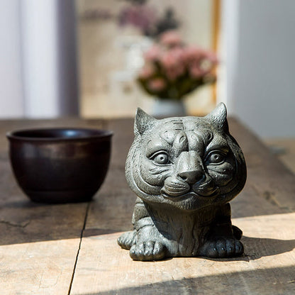 Mythstone Handmade Small Lovely Tiger Iron Powder Rust Cast Resin Statue Home Decoration