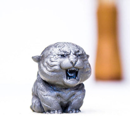 Mythstone Handmade Mini Roaring Tiger Iron Powder Rust Cast Resin Statue Home Decoration