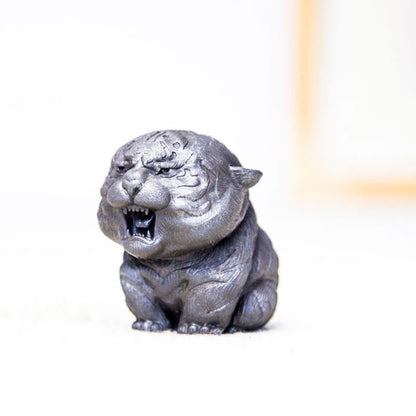 Mythstone Handmade Mini Roaring Tiger Iron Powder Rust Cast Resin Statue Home Decoration