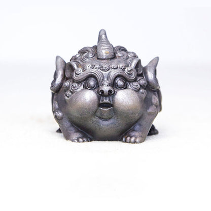 Mythstone Handmade Wealth PiXiu Iron Powder Rust Cast Resin Statue Home Decoration