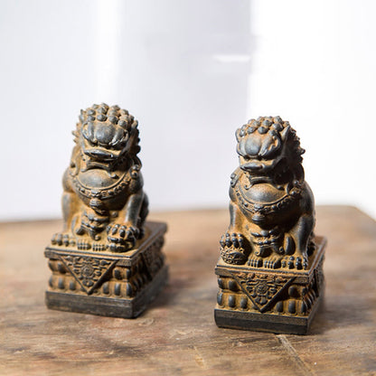 Mythstone Handmade Lion Fu Foo Dogs Iron Powder Rust Cast Resin Statue Ward Off Evil Protection Home Decoration