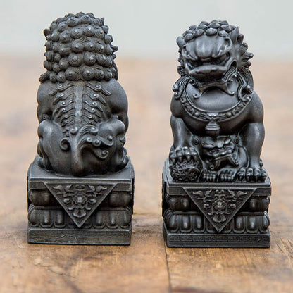 Mythstone Handmade Lion Fu Foo Dogs Iron Powder Rust Cast Resin Statue Ward Off Evil Protection Home Decoration