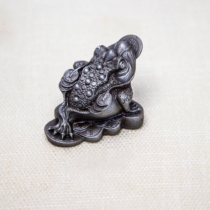 Mythstone Handmade Feng Shui Frog Toad Copper Coins Iron Powder Rust Cast Resin Statue Home Decoration