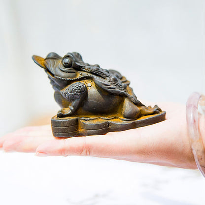 Mythstone Handmade Feng Shui Frog Toad Copper Coins Iron Powder Rust Cast Resin Statue Home Decoration