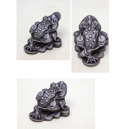 Mythstone Handmade Feng Shui Frog Toad Copper Coins Iron Powder Rust Cast Resin Statue Home Decoration