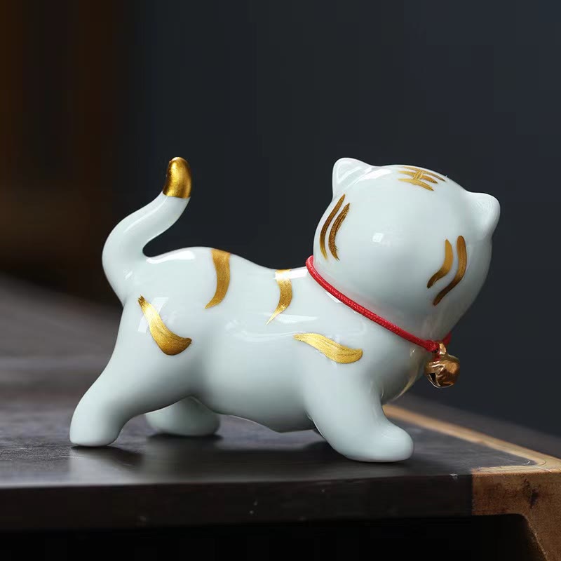 Mythstone Mini Cute Tiger Tea Pet Ceramic Home Desk Figurine Decoration