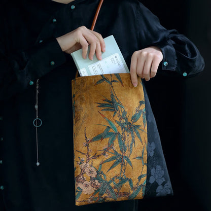 Bolso de mano con diseño de hojas de bambú, flores, mariposas y caqui de Mythstone 