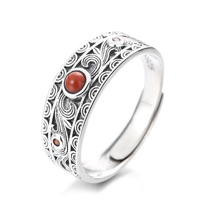 Anillo de pensamiento lógico con nubes auspiciosas y ágata roja incrustada en plata de ley 925 Mythstone 