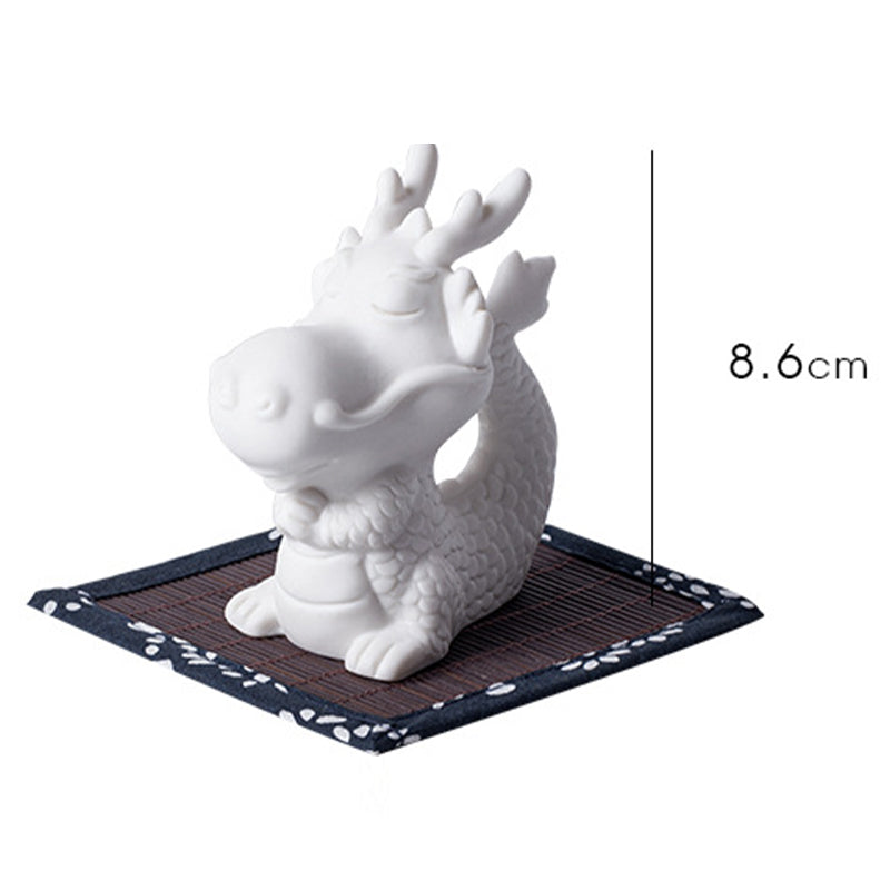 Figura decorativa de cerámica de porcelana blanca para el té o la mascota del año de la suerte del dragón de Mythstone 