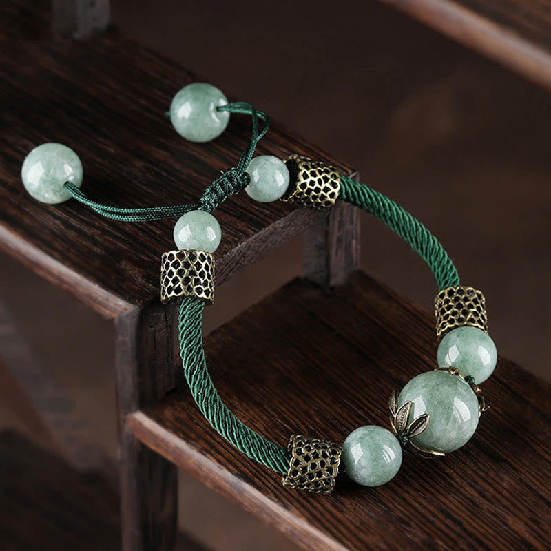 Pulsera de jade verde con cuentas de la suerte hecha a mano Mythstone 