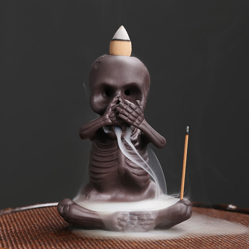 Quemador de incienso de arcilla morada con forma de calavera fantasma de Mythstone, fuente de humo con reflujo, decoración de la paz