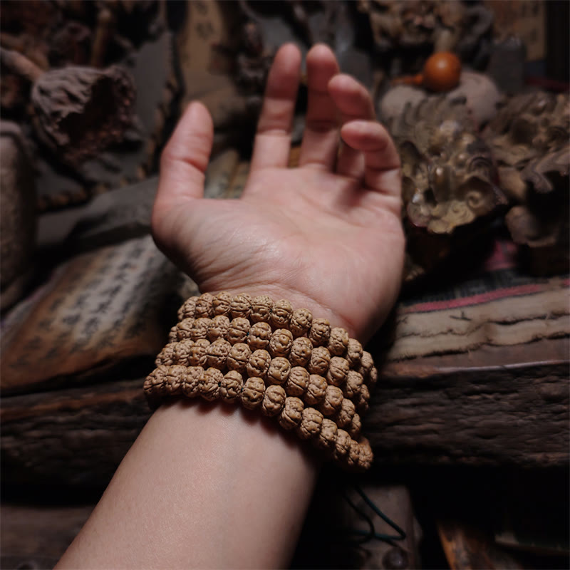 Pulsera de 108 cuentas de mala con borlas de Rudraksha, semilla de Bodhi, suerte y riqueza, de cuatro vueltas